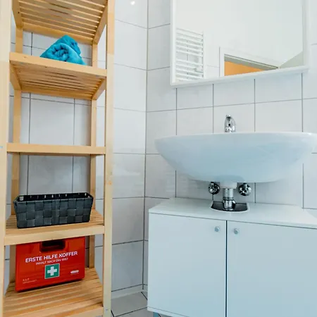 Helle Mit Balkon & Moderner Kueche - Ideal Fuer Paare Mit Kind Магдебург