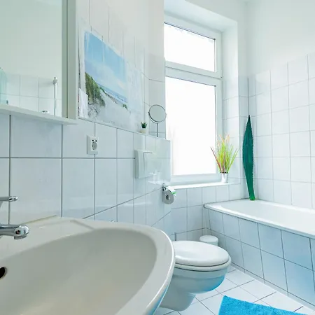 Apartment Helle Mit Balkon & Moderner Kueche - Ideal Fuer Paare Mit Kind