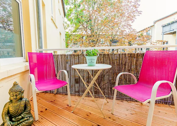 Helle Mit Balkon & Moderner Kueche - Ideal Fuer Paare Mit Kind Magdebourg