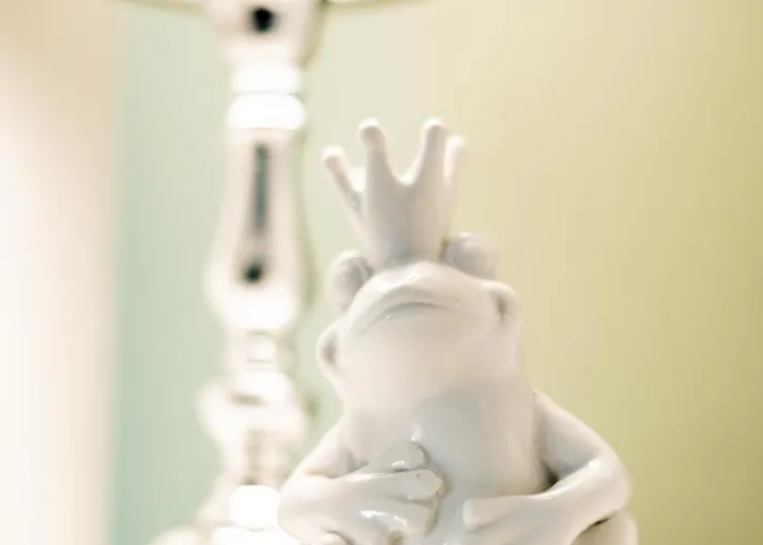 Helle Mit Balkon & Moderner Kueche - Ideal Fuer Paare Mit Kind Appartement *