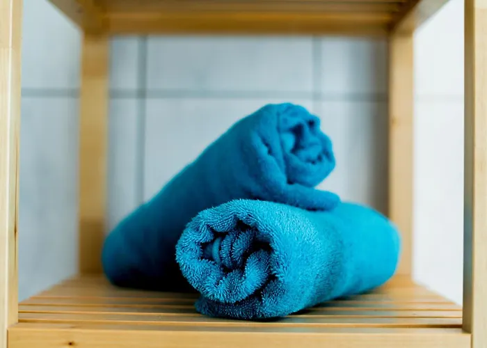 Helle Mit Balkon & Moderner Kueche - Ideal Fuer Paare Mit Kind * Magdebourg